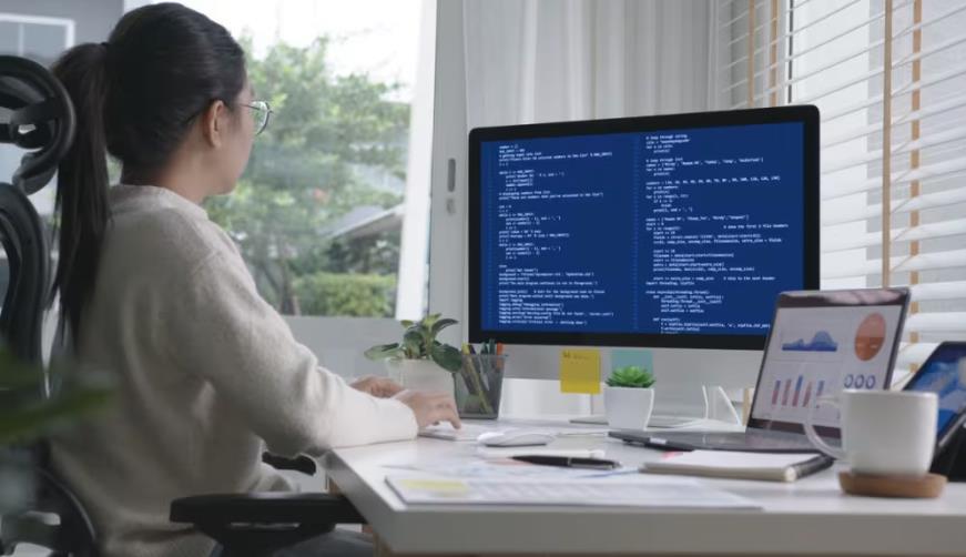 东洲区企业数字化解决方案：机器学习赋能商业模式升级的核心路径